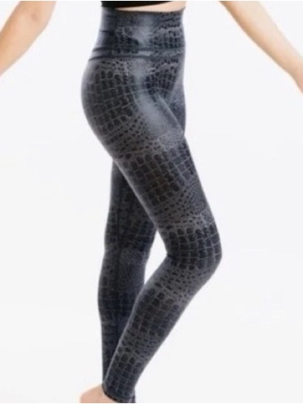 Zyia 28” Inseam Crocodile-Print High-Waist Leggings in Charcoal